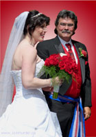 Metis Wedding Photos - Candid Wedding Portraits